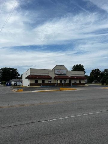 2948 S 5th Street, Terre Haute, IN 47802