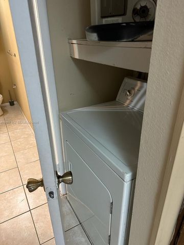 4047 NW 87th Ave 0, Sunrise, FL 33351