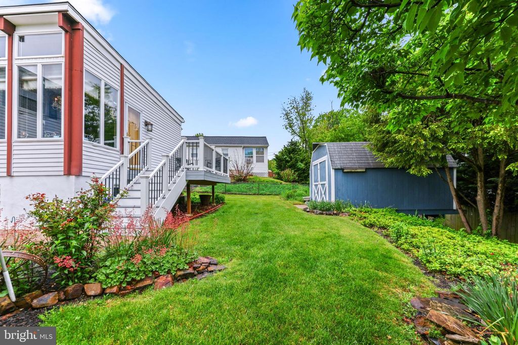Image 40 of property listing at 3416 GLENSIDE DR, Baltimore, MD 21234