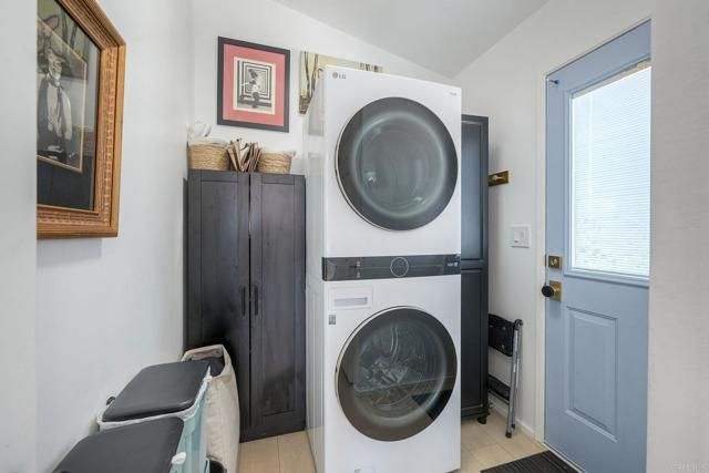 6503 Friendly Place, Carlsbad, CA 92011