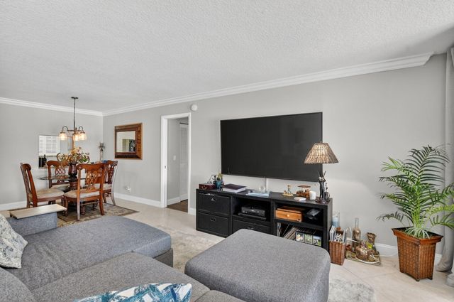 6300 NW 2nd Avenue 306, Boca Raton, FL 33487