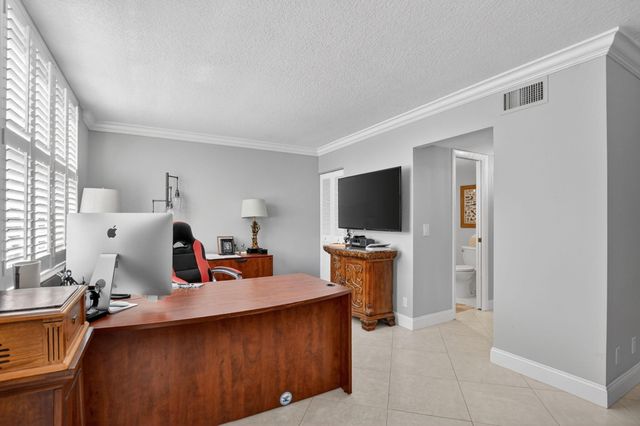 6300 NW 2nd Avenue 306, Boca Raton, FL 33487