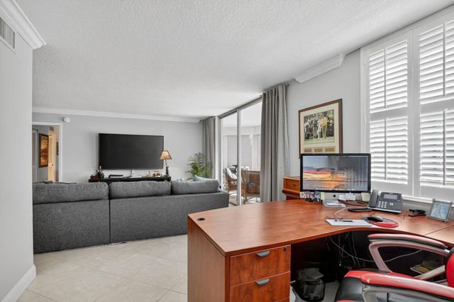 6300 NW 2nd Avenue 306, Boca Raton, FL 33487