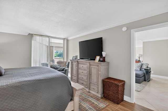 6300 NW 2nd Avenue 306, Boca Raton, FL 33487