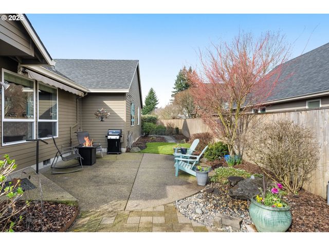 1390 Ne 11TH Ave, Canby, OR 97013
