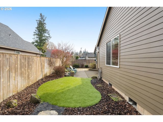 1390 Ne 11TH Ave, Canby, OR 97013