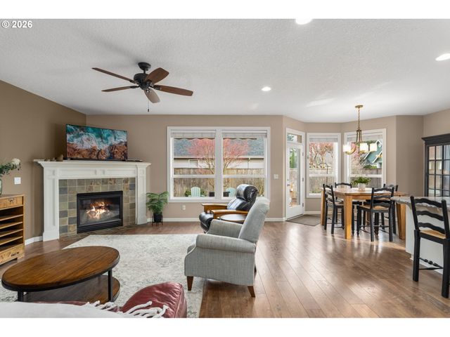 1390 Ne 11TH Ave, Canby, OR 97013