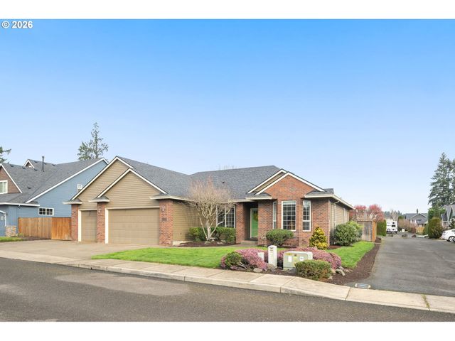 1390 Ne 11TH Ave, Canby, OR 97013