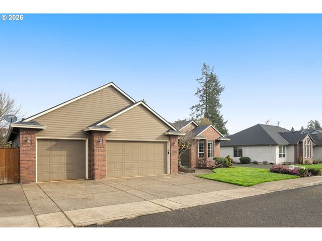1390 Ne 11TH Ave, Canby, OR 97013