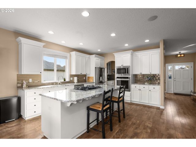 1390 Ne 11TH Ave, Canby, OR 97013