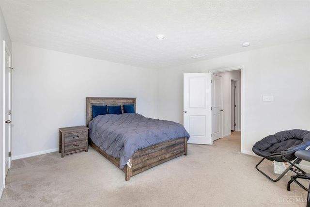 6644 Rivulet Dr, Middletown, OH 45042