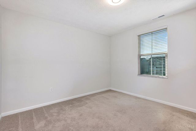 6644 Rivulet Dr, Middletown, OH 45042