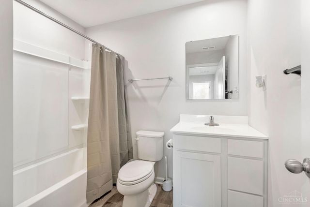 6644 Rivulet Dr, Middletown, OH 45042