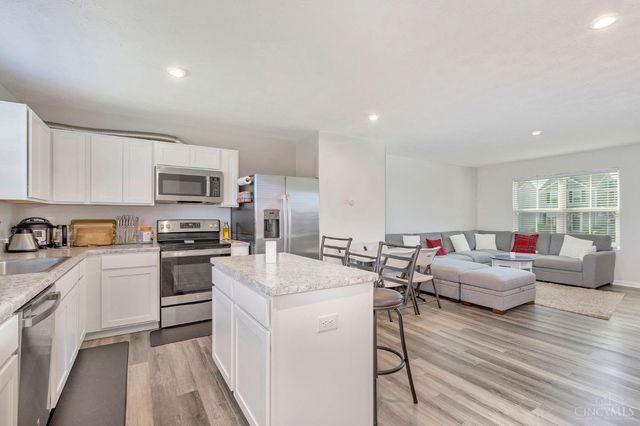 6644 Rivulet Dr, Middletown, OH 45042