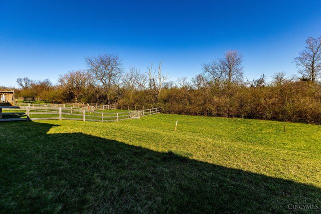 6644 Rivulet Dr, Middletown, OH 45042