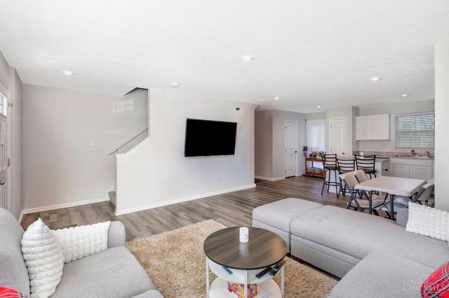 6644 Rivulet Dr, Middletown, OH 45042