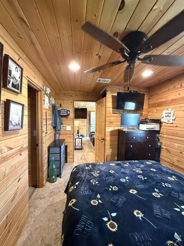 18407 Farm Market 137, Roxton, TX 75477