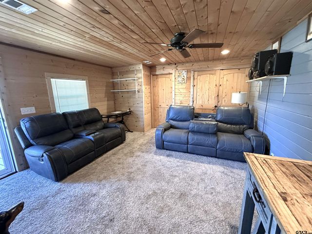 18407 Farm Market 137, Roxton, TX 75477