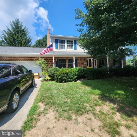 3500 DELWOOD DR, Mechanicsburg, PA 17050