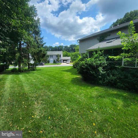 3500 DELWOOD DR, Mechanicsburg, PA 17050