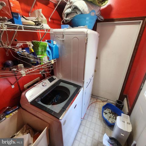 3500 DELWOOD DR, Mechanicsburg, PA 17050