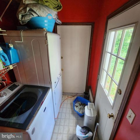 3500 DELWOOD DR, Mechanicsburg, PA 17050