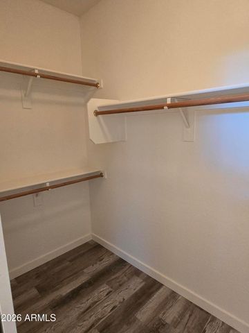 1784 S FALCON Drive, Gilbert, AZ 85295