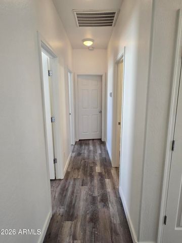 1784 S FALCON Drive, Gilbert, AZ 85295