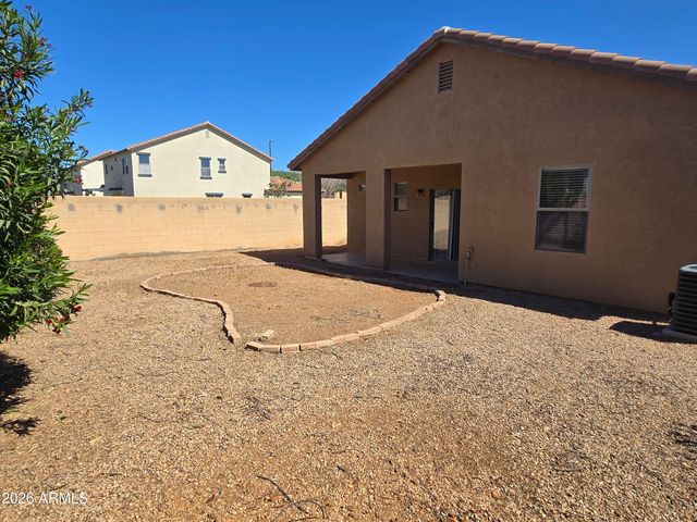 1784 S FALCON Drive, Gilbert, AZ 85295