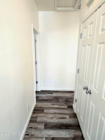 1784 S FALCON Drive, Gilbert, AZ 85295