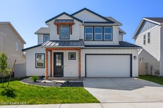 624 MOSCOW ST, Sandpoint, ID 83864