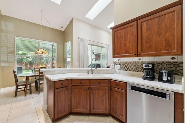 3883 KINGSTON OAKS COVE, Oviedo, FL 32765