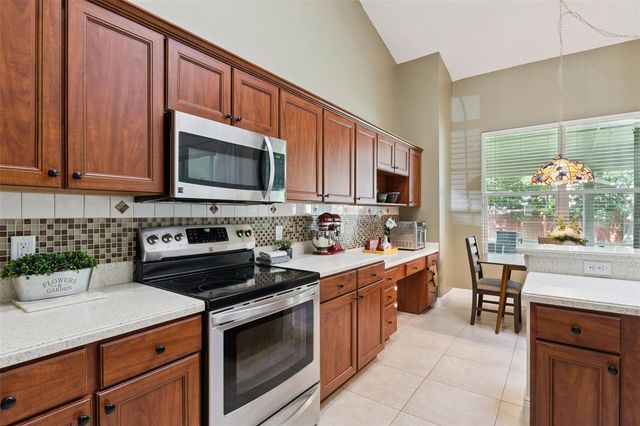 3883 KINGSTON OAKS COVE, Oviedo, FL 32765