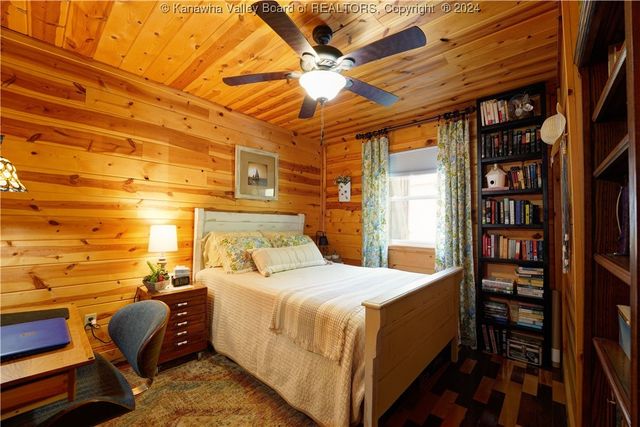 213 Lazy K Drive, Elkview, WV 25071