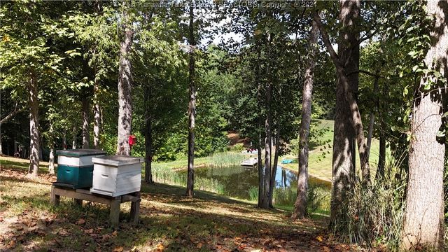 213 Lazy K Drive, Elkview, WV 25071