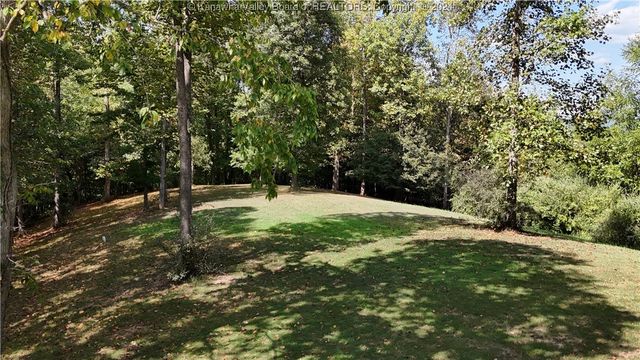 213 Lazy K Drive, Elkview, WV 25071