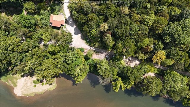 213 Lazy K Drive, Elkview, WV 25071