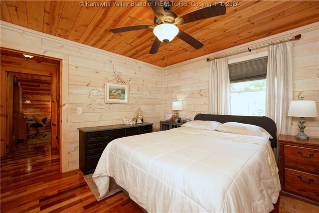 213 Lazy K Drive, Elkview, WV 25071