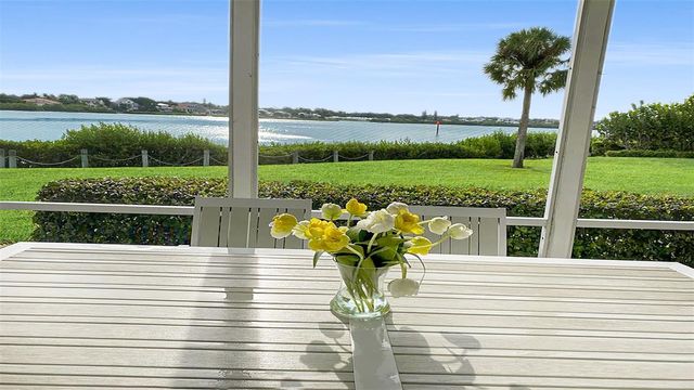 1360 SIESTA BAYSIDE DRIVE 1360-D, Sarasota, FL 34242