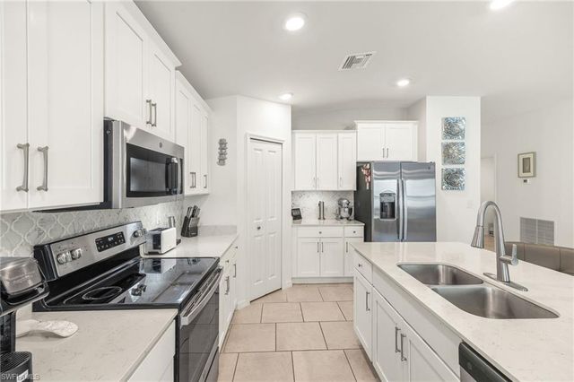 3813 Treasure Oak WAY, Fort Myers, FL 33905