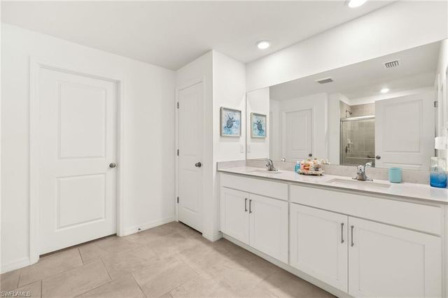 3813 Treasure Oak WAY, Fort Myers, FL 33905