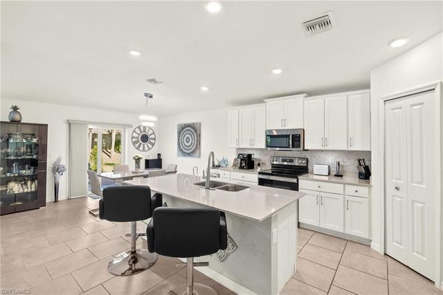 3813 Treasure Oak WAY, Fort Myers, FL 33905