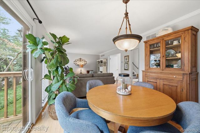 26 Kirks Court, Rochester Hills, MI 48309