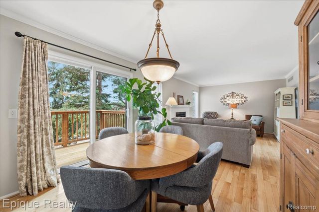 26 Kirks Court, Rochester Hills, MI 48309