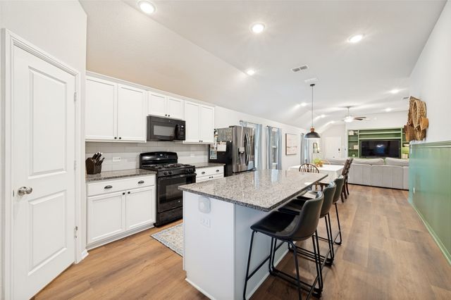 3406 Duncan Way, Corinth, TX 76210