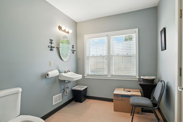 485 Main St, Springfield, MA 01151