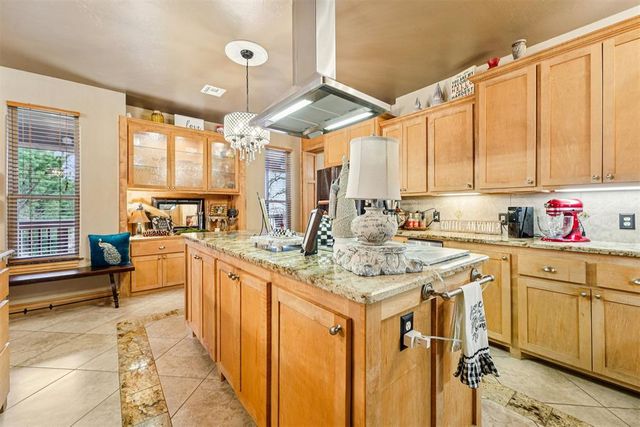 1301 Red Oak Lane, Blanchard, OK 73010