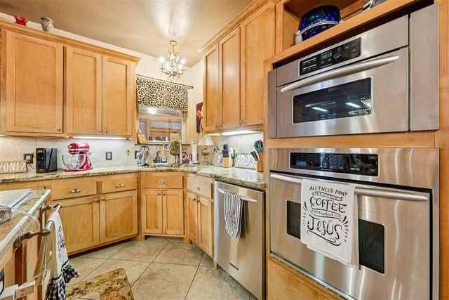 1301 Red Oak Lane, Blanchard, OK 73010