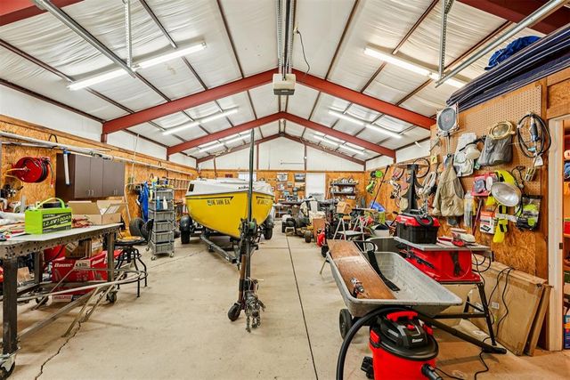 1301 Red Oak Lane, Blanchard, OK 73010