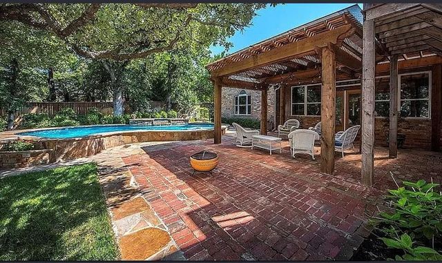 1301 Red Oak Lane, Blanchard, OK 73010